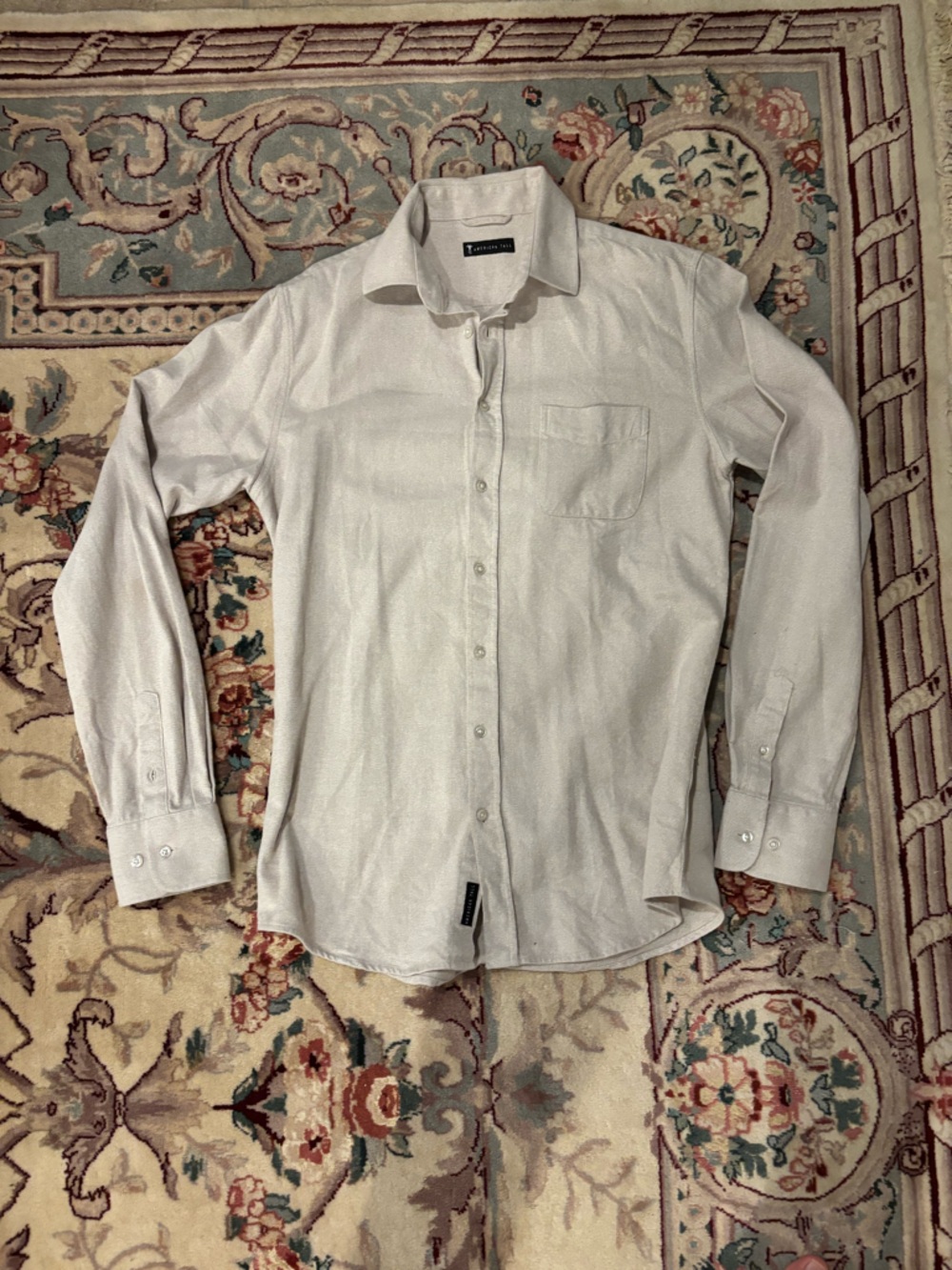 Light Gray Men's Long-Sleeve Button-Down Shirt - Casual Chest Pocket
